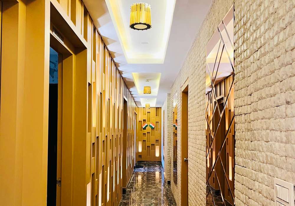 Best luxury spa in pitampura, delhi - Mirror Spa Pitampura