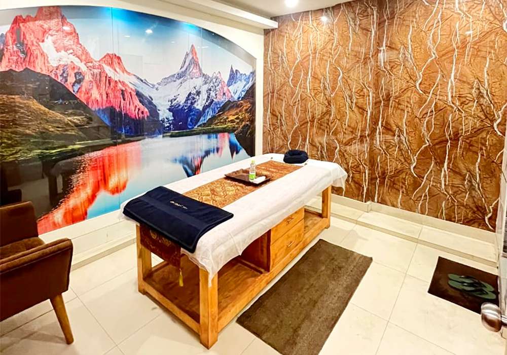Best luxury spa in pitampura, delhi - Mirror Spa Pitampura