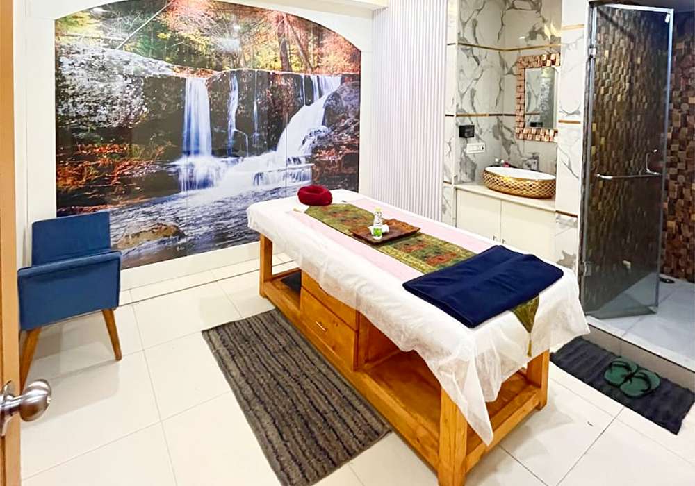 Best luxury spa in pitampura, delhi - Mirror Spa Pitampura